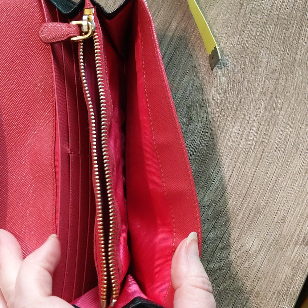Prada wallet - Picture 3 of 16